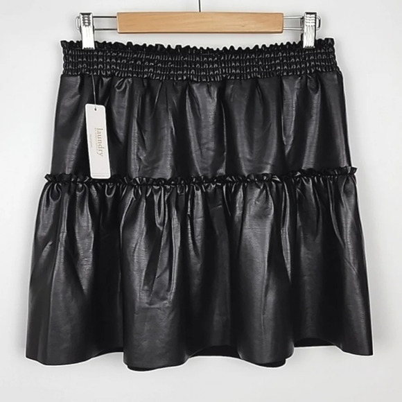 Laundry By Shelli Segal Black Mini Faux Leather Skirt Smocked  Waist Size Medium - Picture 3 of 12